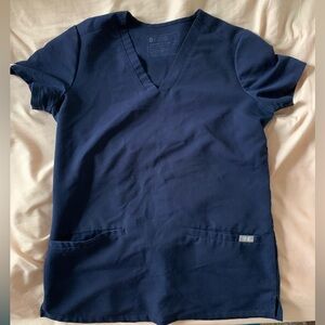 Figs Casma Three-Pocket Scrub Top. Navy blue.